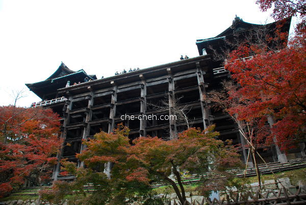 Hondō 本堂  (Main Hall) @ Kiyomizu-dera, Kyoto